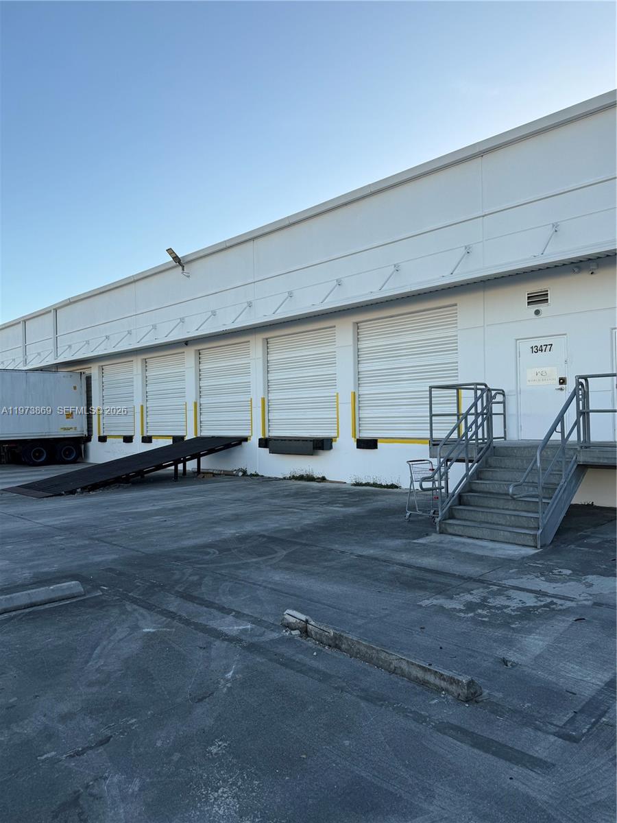 See details 21 / sq. ft. $ 2026-02-28 0 Photo