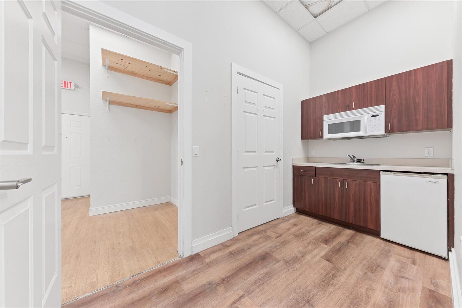 See details 38-39 / 1 sq. ft. $ 2026-06-17 0 Photo