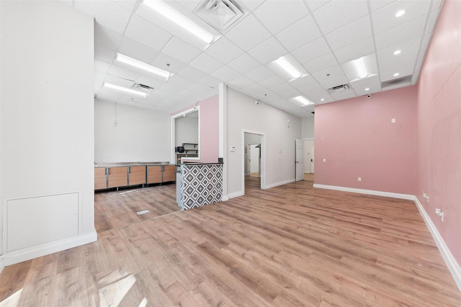 See details 38-39 / 1 sq. ft. $ 2026-06-17 0 Photo