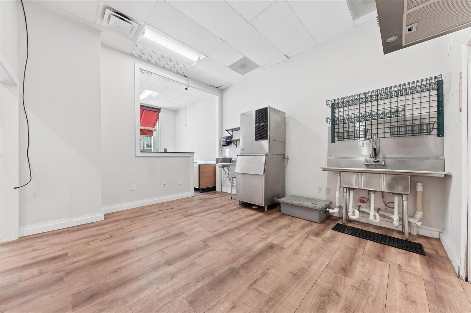 See details 38-39 / 1 sq. ft. $ 2026-06-17 0 Photo