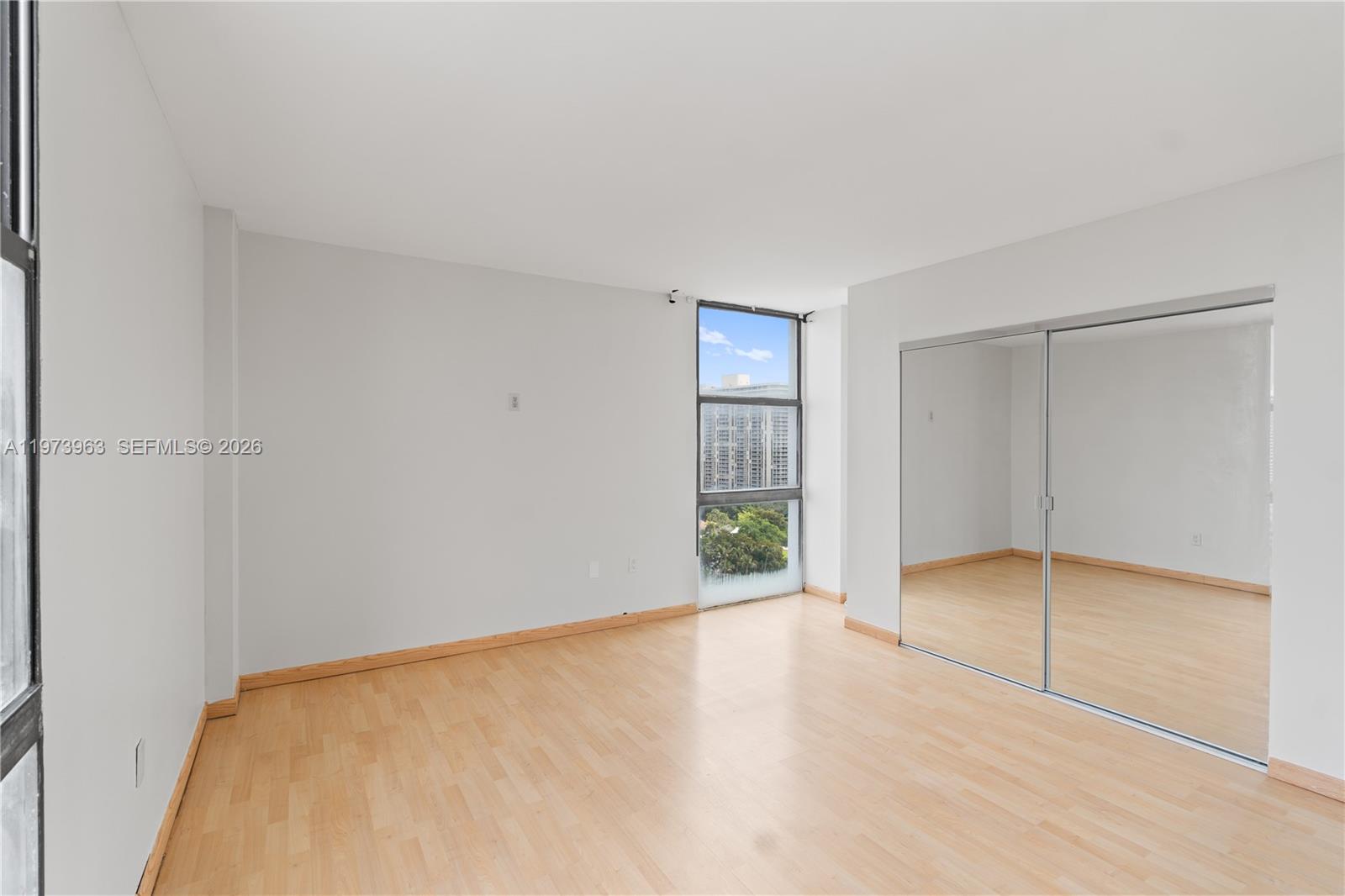 Photo of 3675 Country Club Dr  #1803, Aventura, Florida, 33180 - 