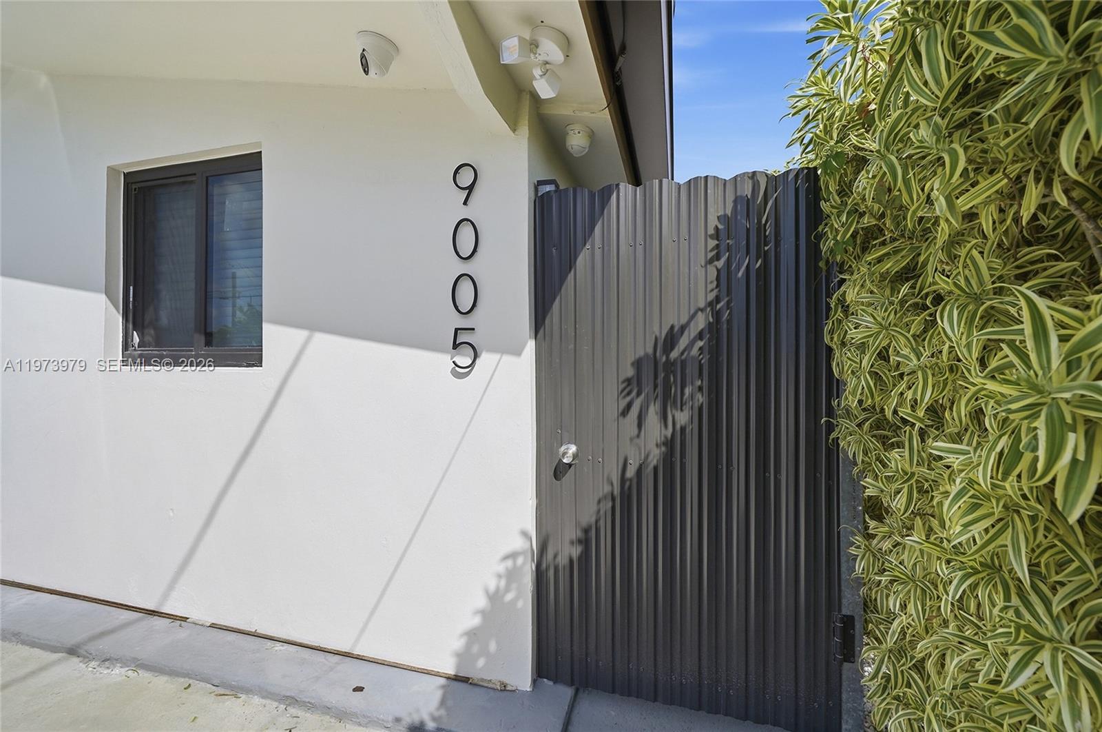   /  1686 кв.футов $ 2026-02-28 0 Фото