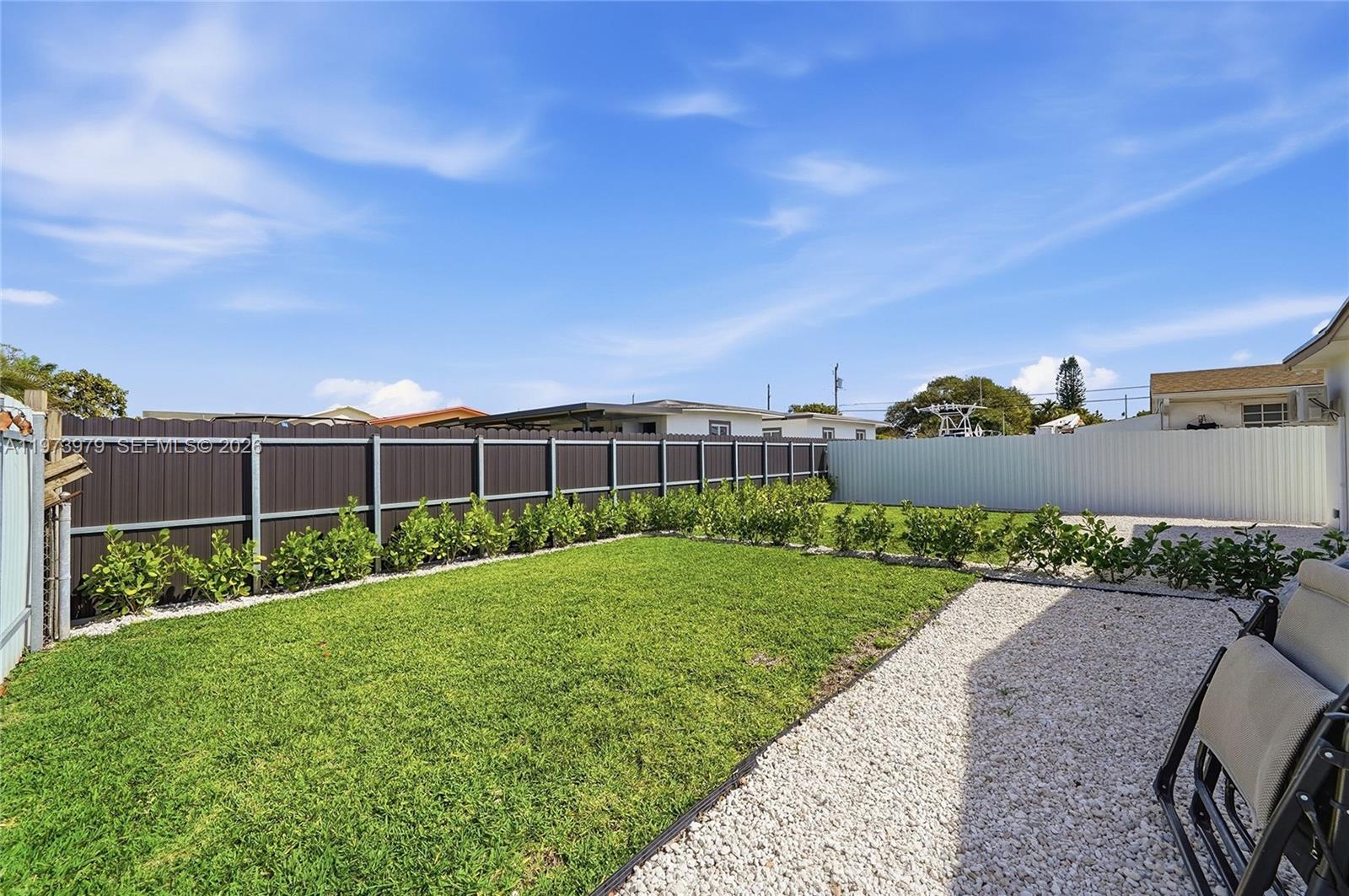   /  1686 кв.футов $ 2026-02-28 0 Фото