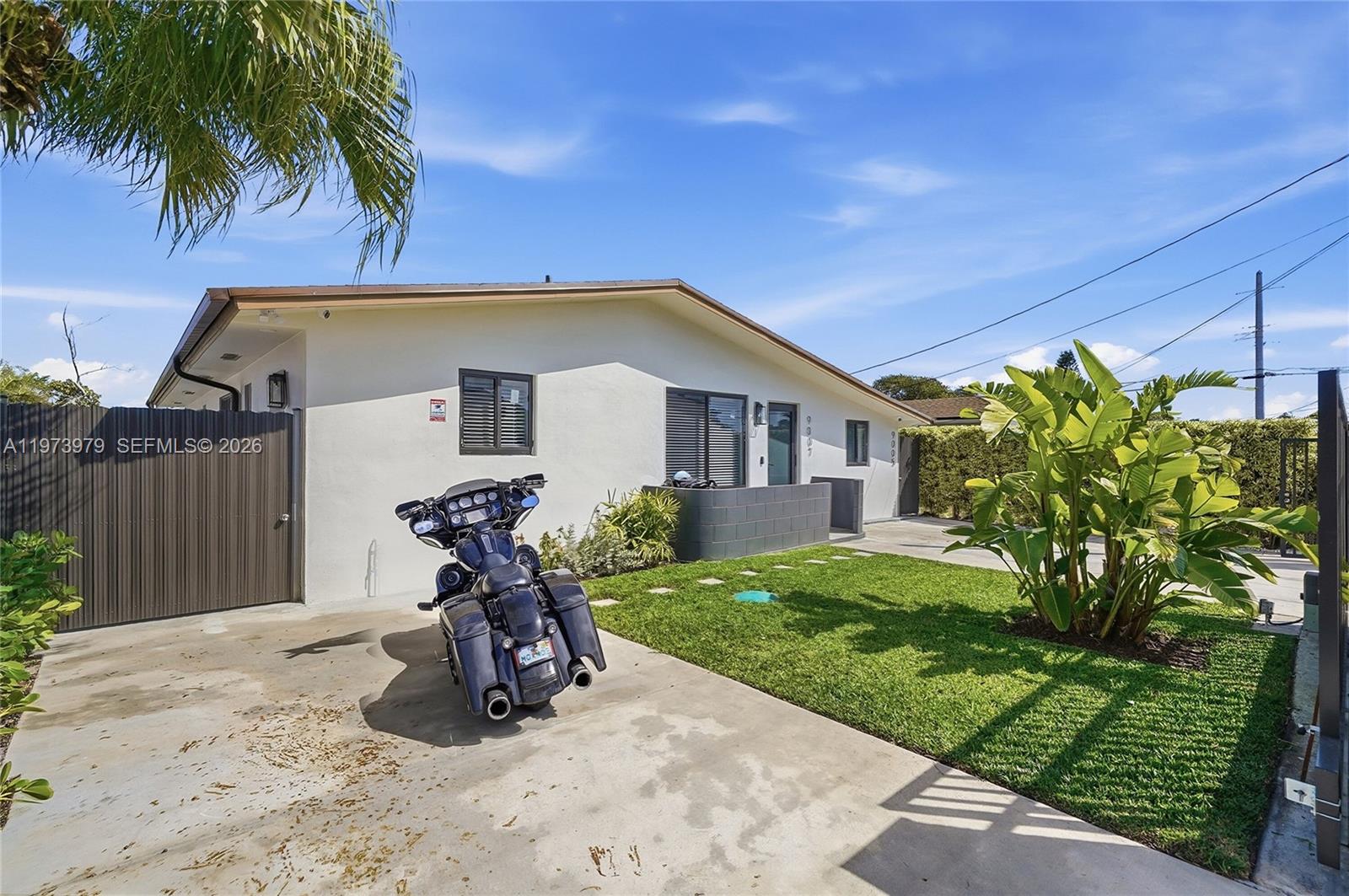   /  1686 кв.футов $ 2026-02-28 0 Фото