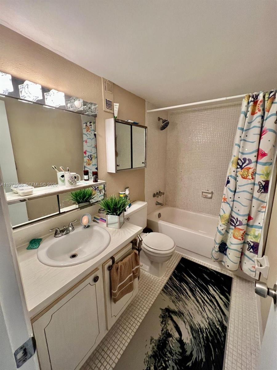 See details 508 2 / 2 1036 sq. ft. $ 2026-02-28 0 Photo