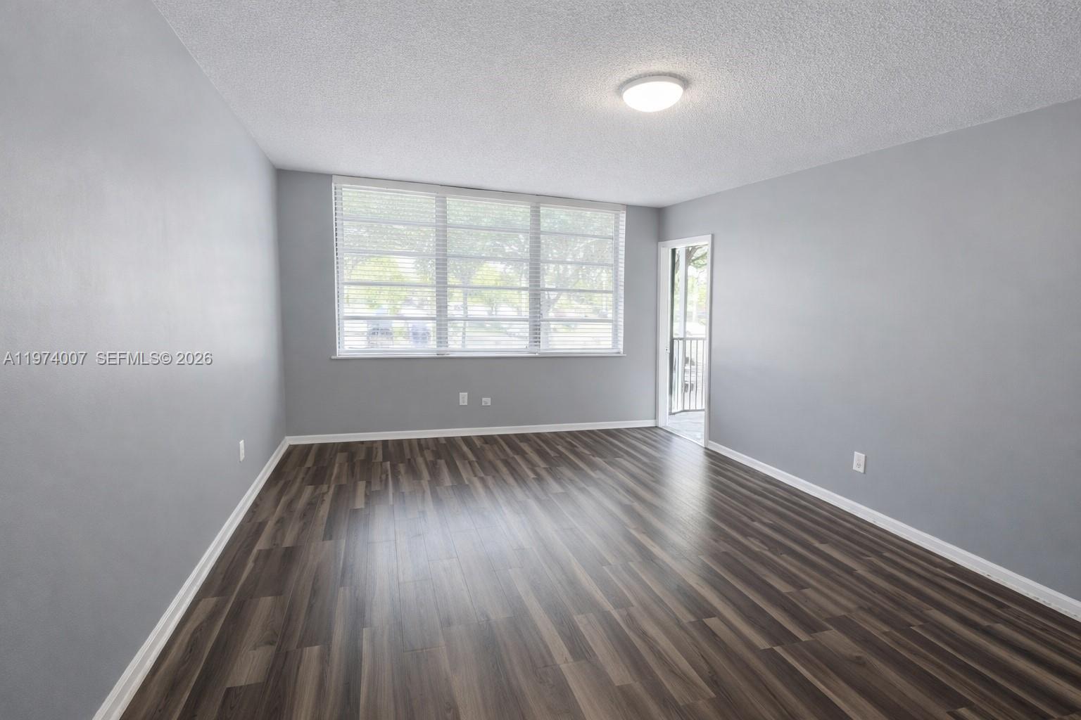 210-2 1 / 2 1036 sq. ft. $ 2026-02-28 0 Photo