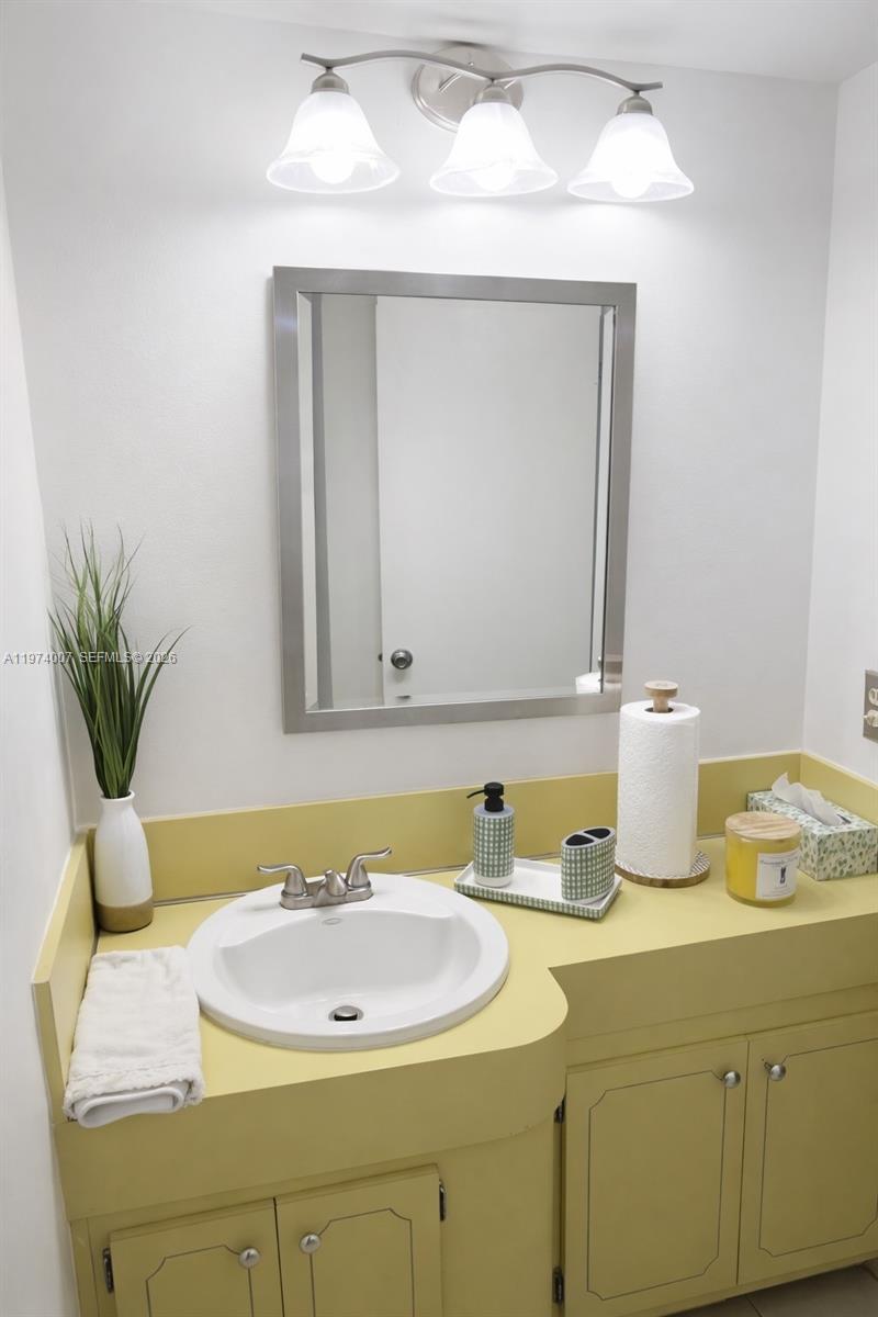 210-2 1 / 2 1036 sq. ft. $ 2026-02-28 0 Photo