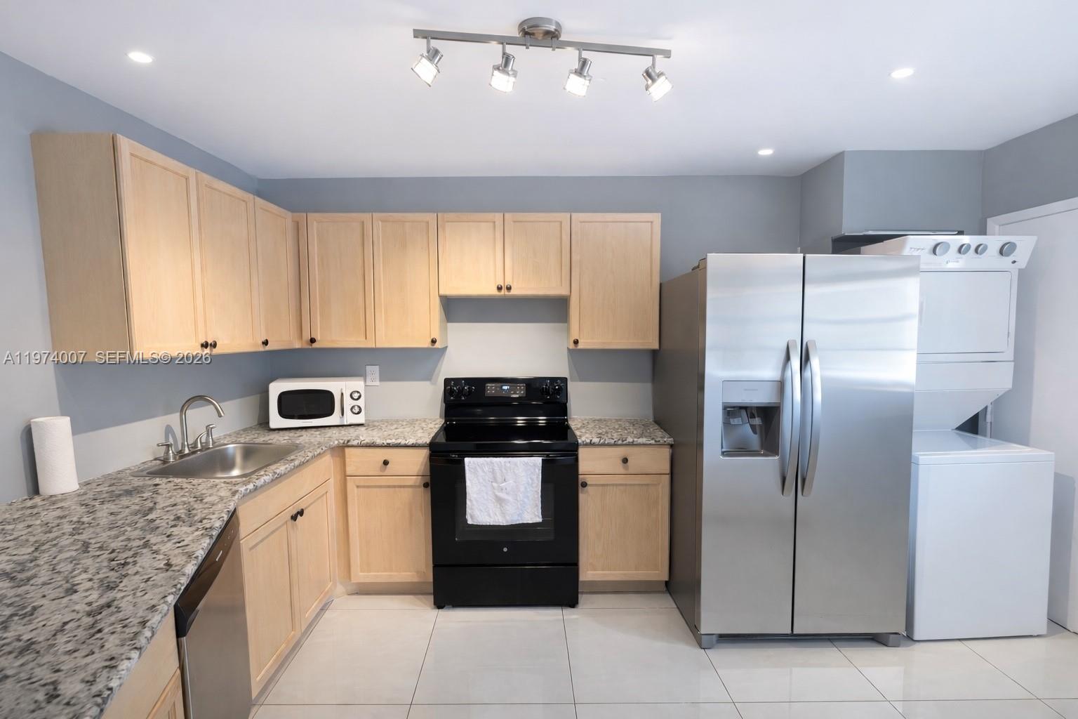 210-2 1 / 2 1036 sq. ft. $ 2026-02-28 0 Photo