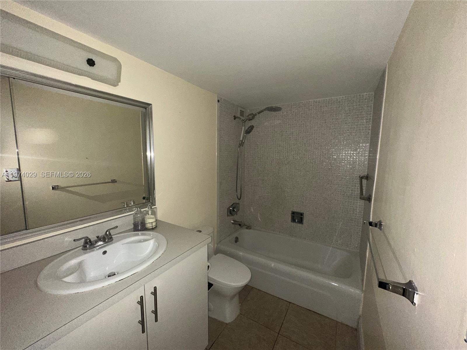 Photo of 3180 Ocean Dr  #1518, Hallandale Beach, Florida, 33009 - 