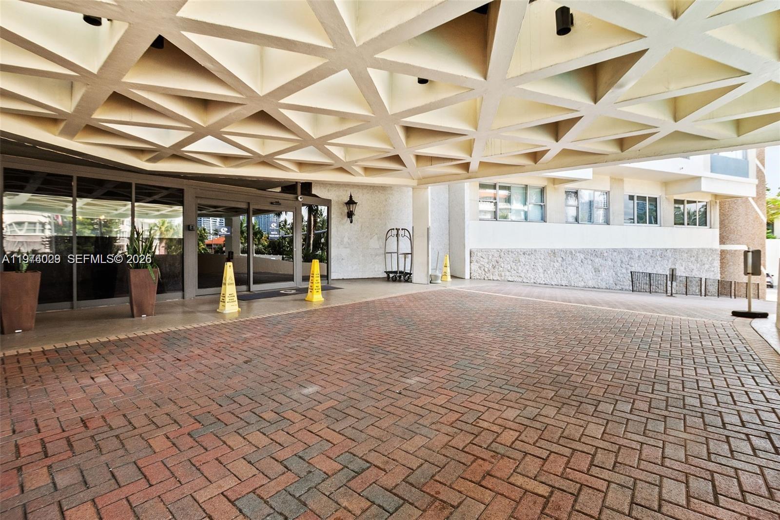 Photo of 3180 Ocean Dr  #1518, Hallandale Beach, Florida, 33009 - 