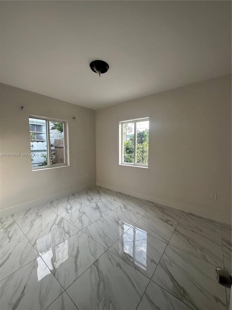   /  1378 кв.футов $ 2026-02-28 0 Фото