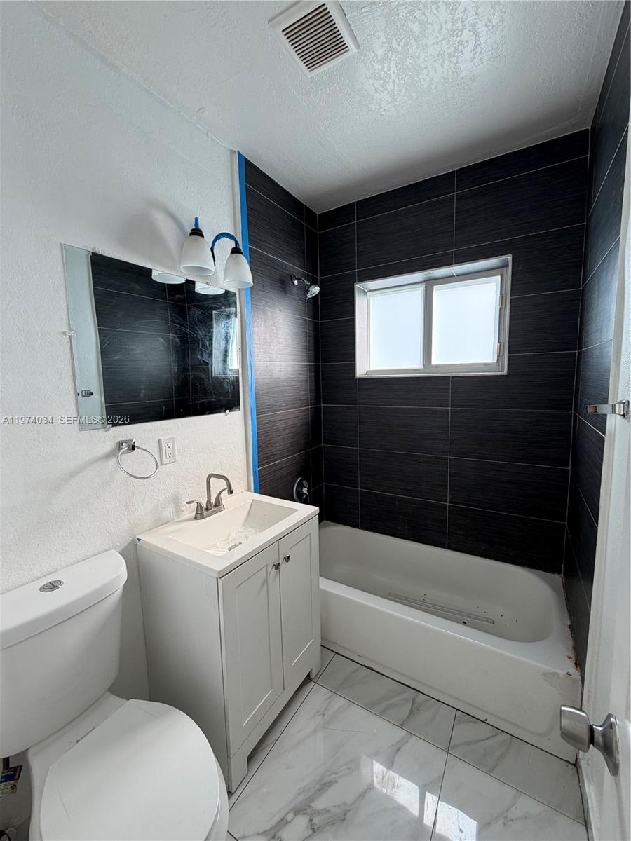   /  1378 кв.футов $ 2026-02-28 0 Фото