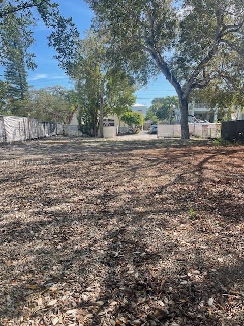   /   кв.футов $ 2026-03-01 0 Фото