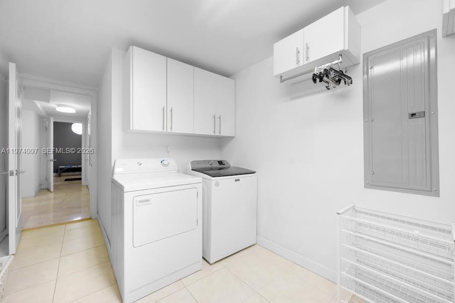 Photo of 3201 183 #1104, Aventura, Florida, 33160 - Partial view of the laundry room which is very ample