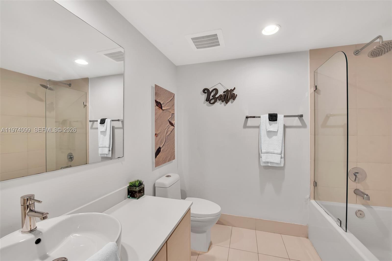 Photo of 2602 Hallandale Beach Blvd  #R2806, Hallandale Beach, Florida, 33009 - 