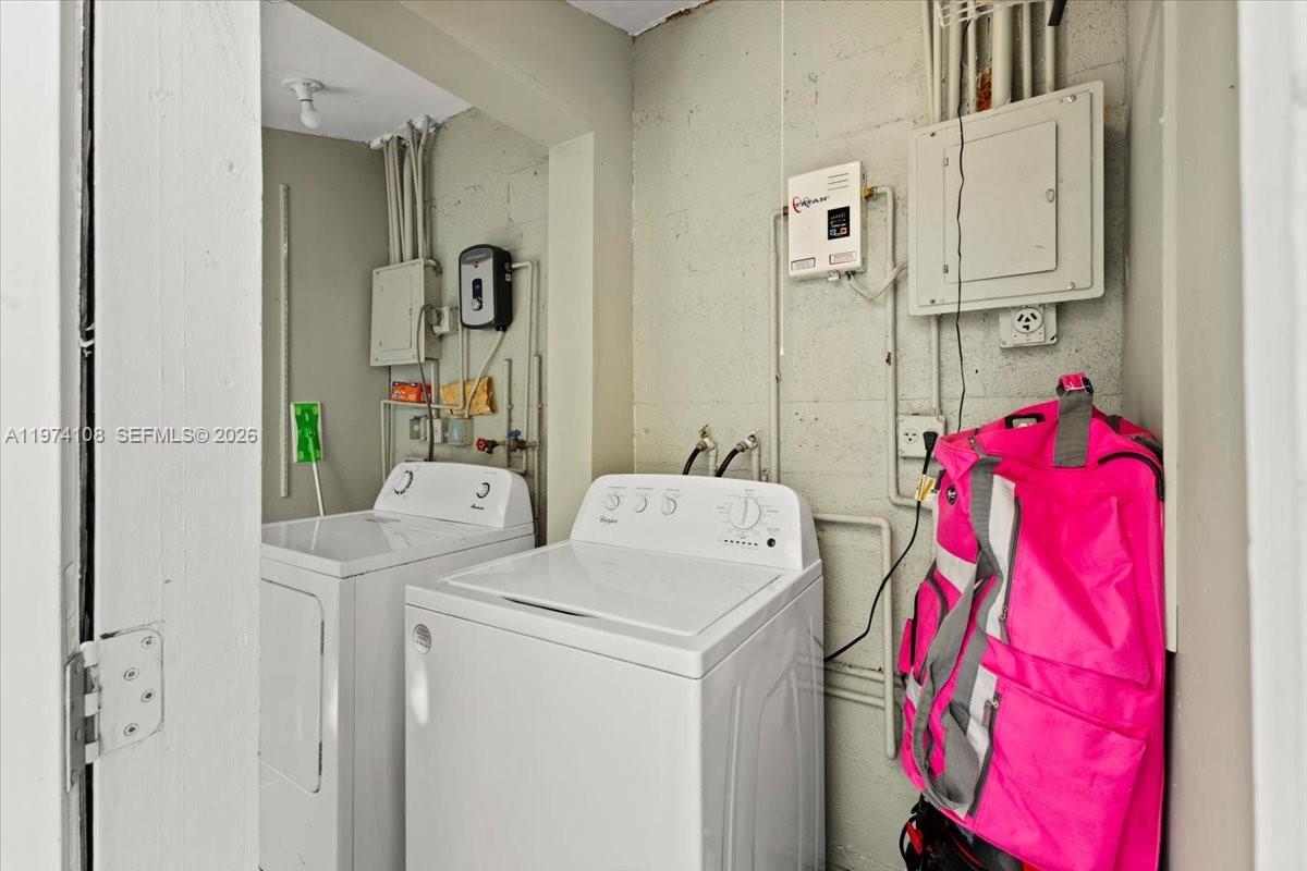   /  1376 кв.футов $ 2026-03-01 0 Фото