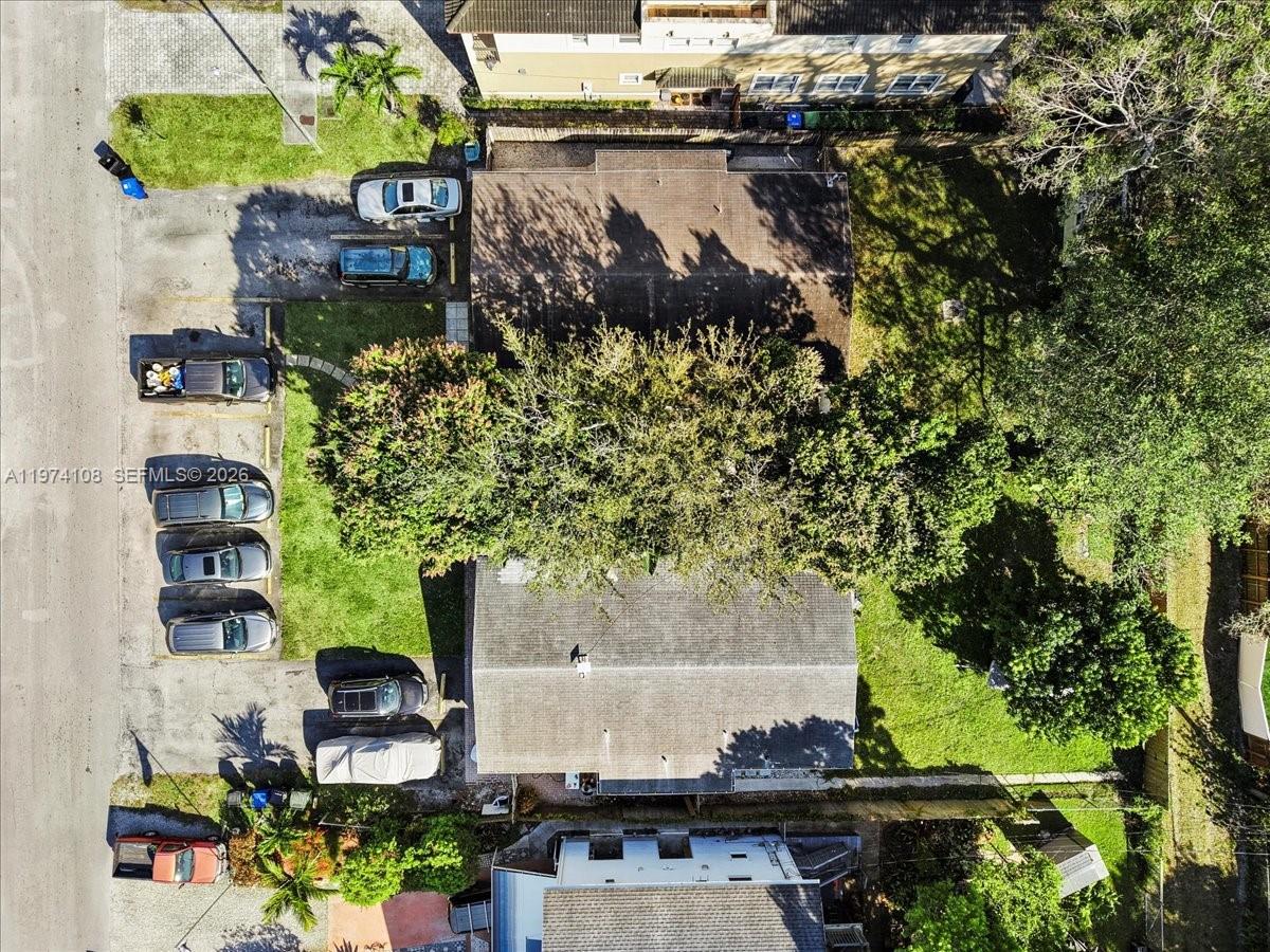   /  1376 кв.футов $ 2026-03-01 0 Фото