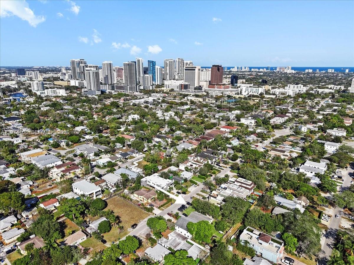   /  1376 кв.футов $ 2026-03-01 0 Фото