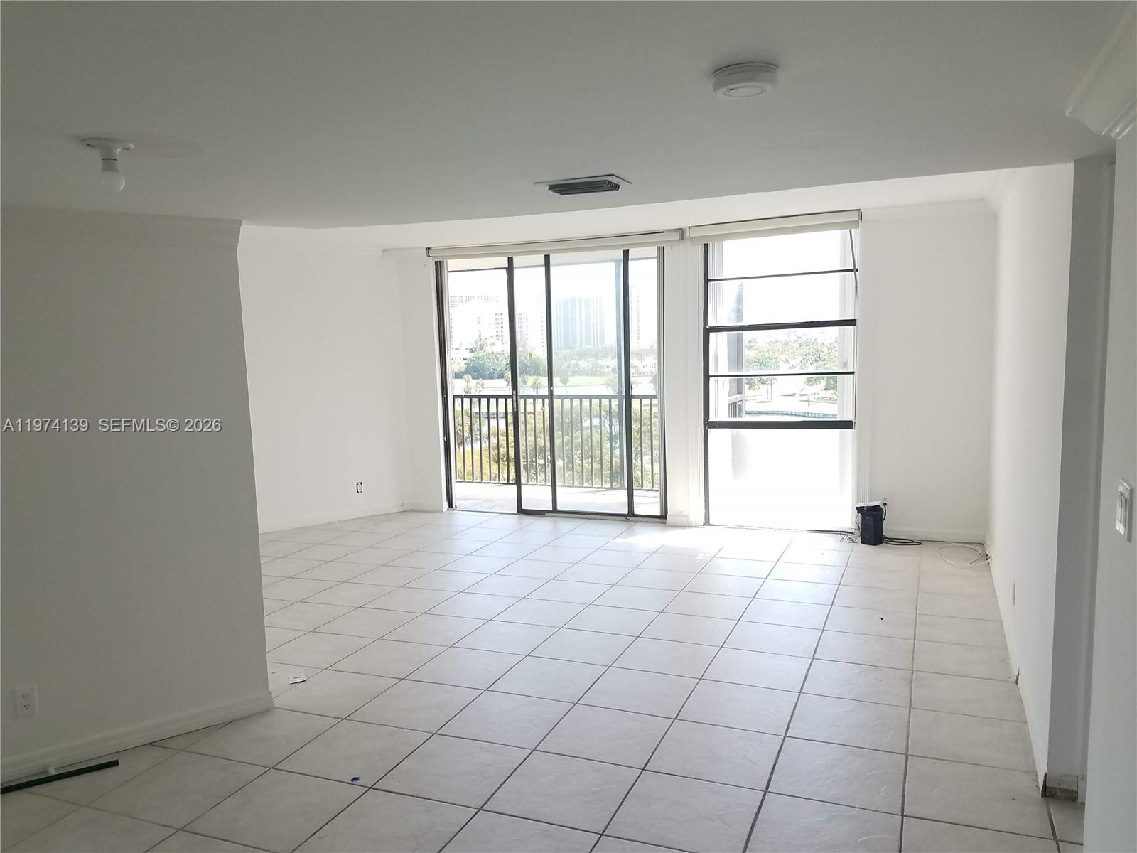 Photo of 3475 Country Club Dr #805, Aventura, Florida, 33180 -