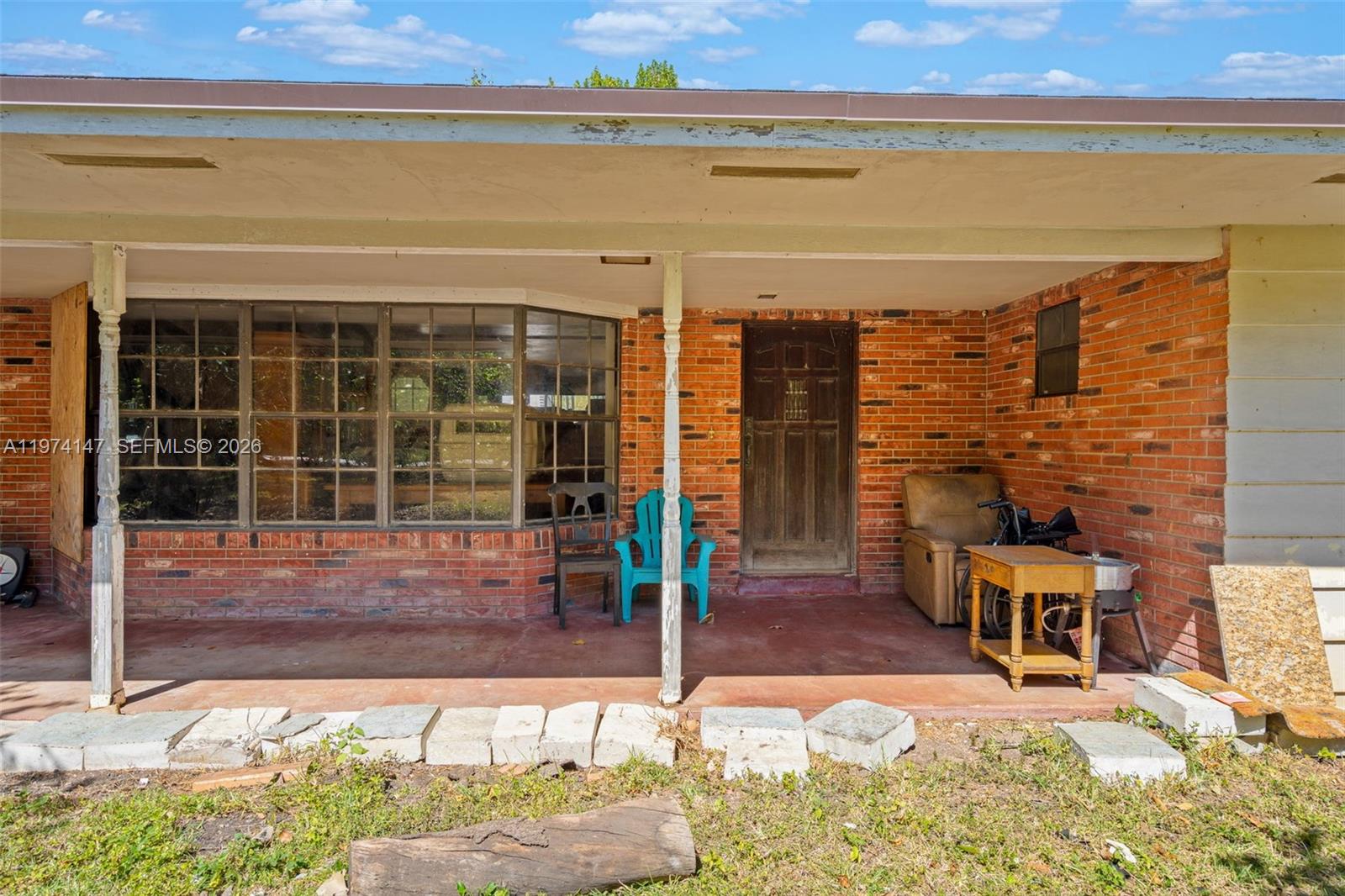   /   кв.футов $ 2026-03-01 0 Фото