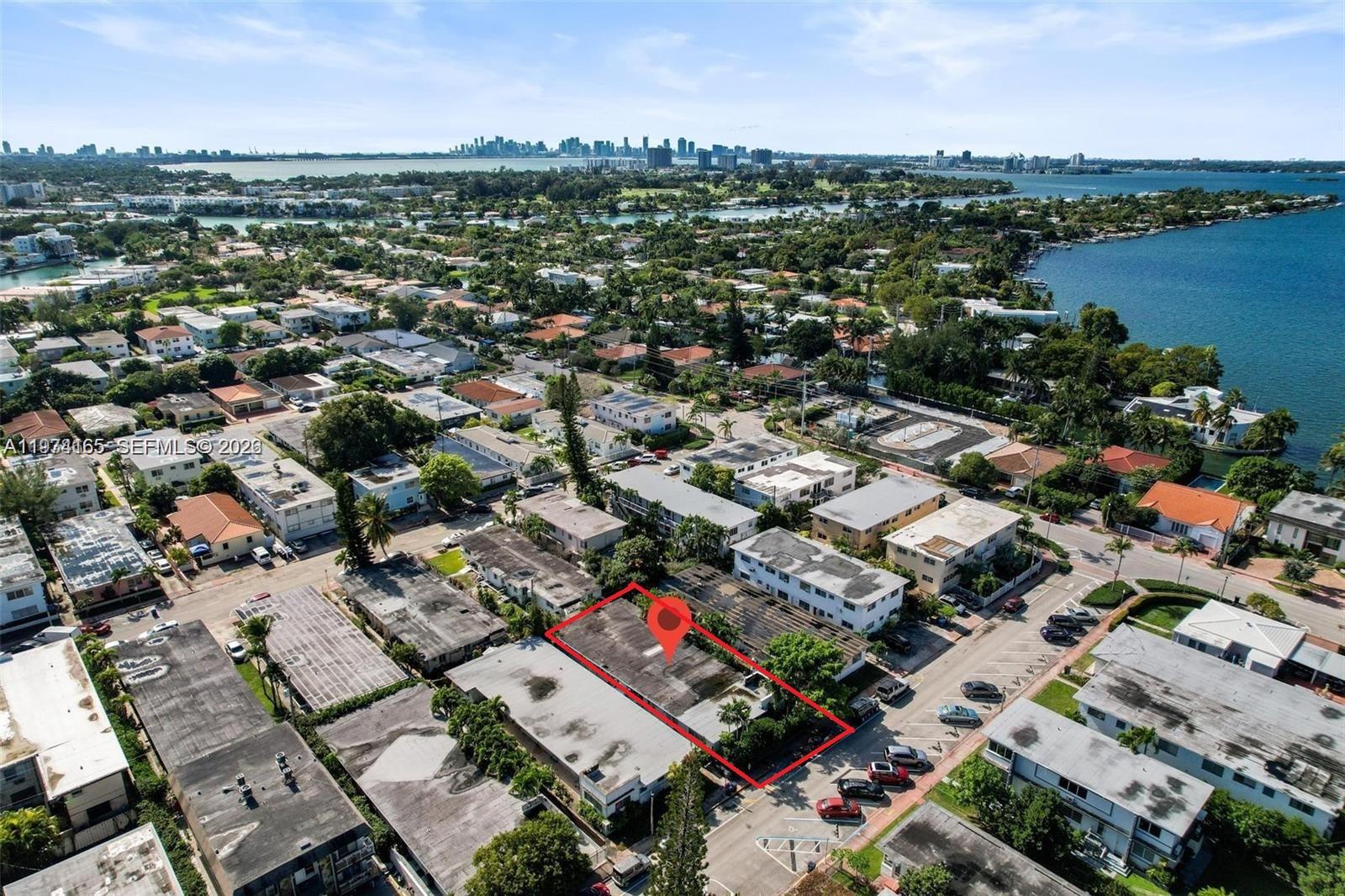   /  3596 кв.футов $ 2026-03-01 0 Фото