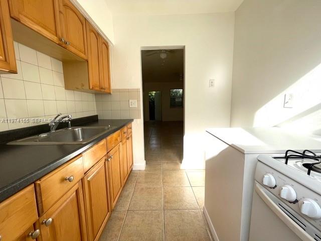   /  3596 кв.футов $ 2026-03-01 0 Фото