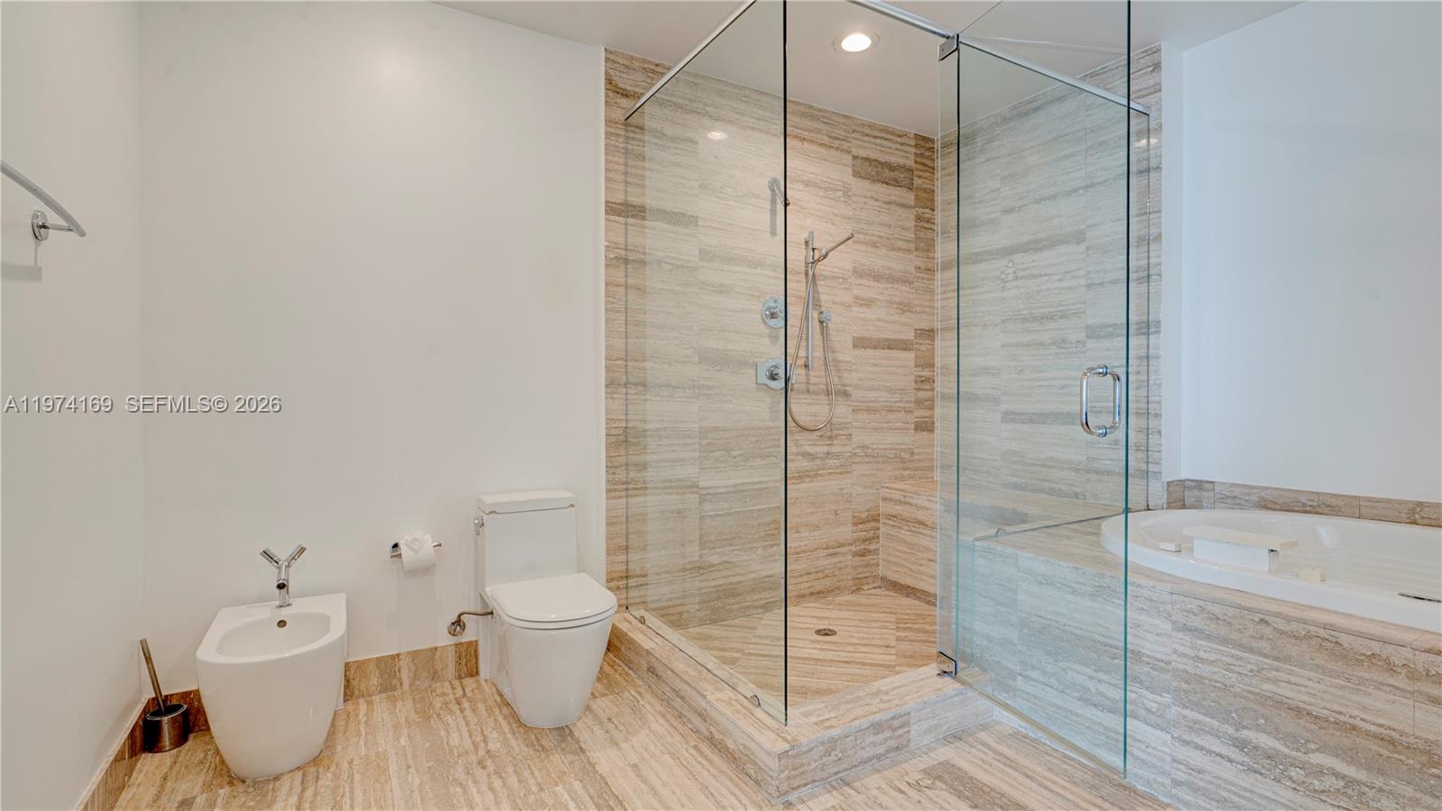 See details 3007 2 / 3 2106 sq. ft. $ 2026-03-01 0 Photo