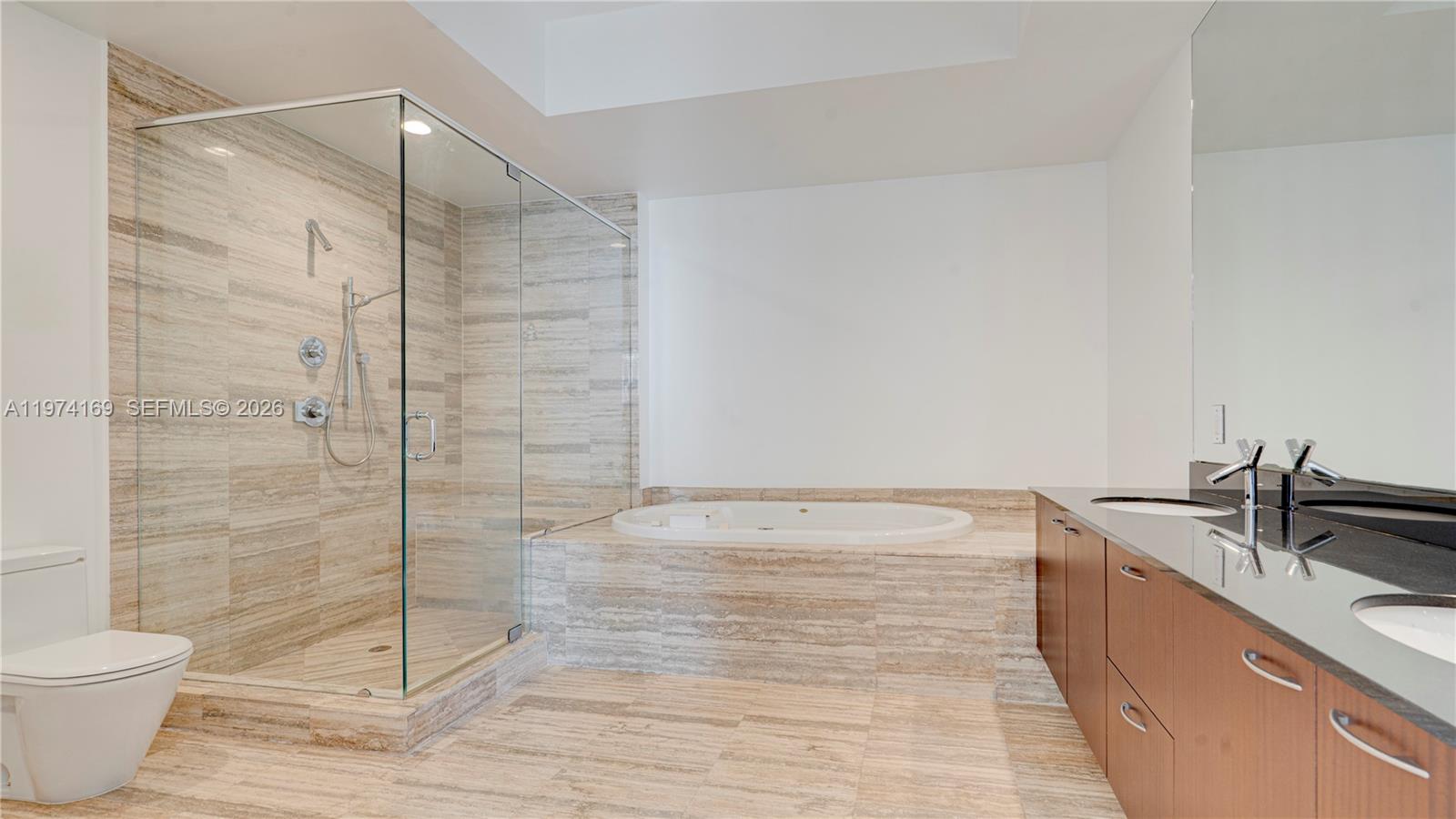 See details 3007 2 / 3 2106 sq. ft. $ 2026-03-01 0 Photo