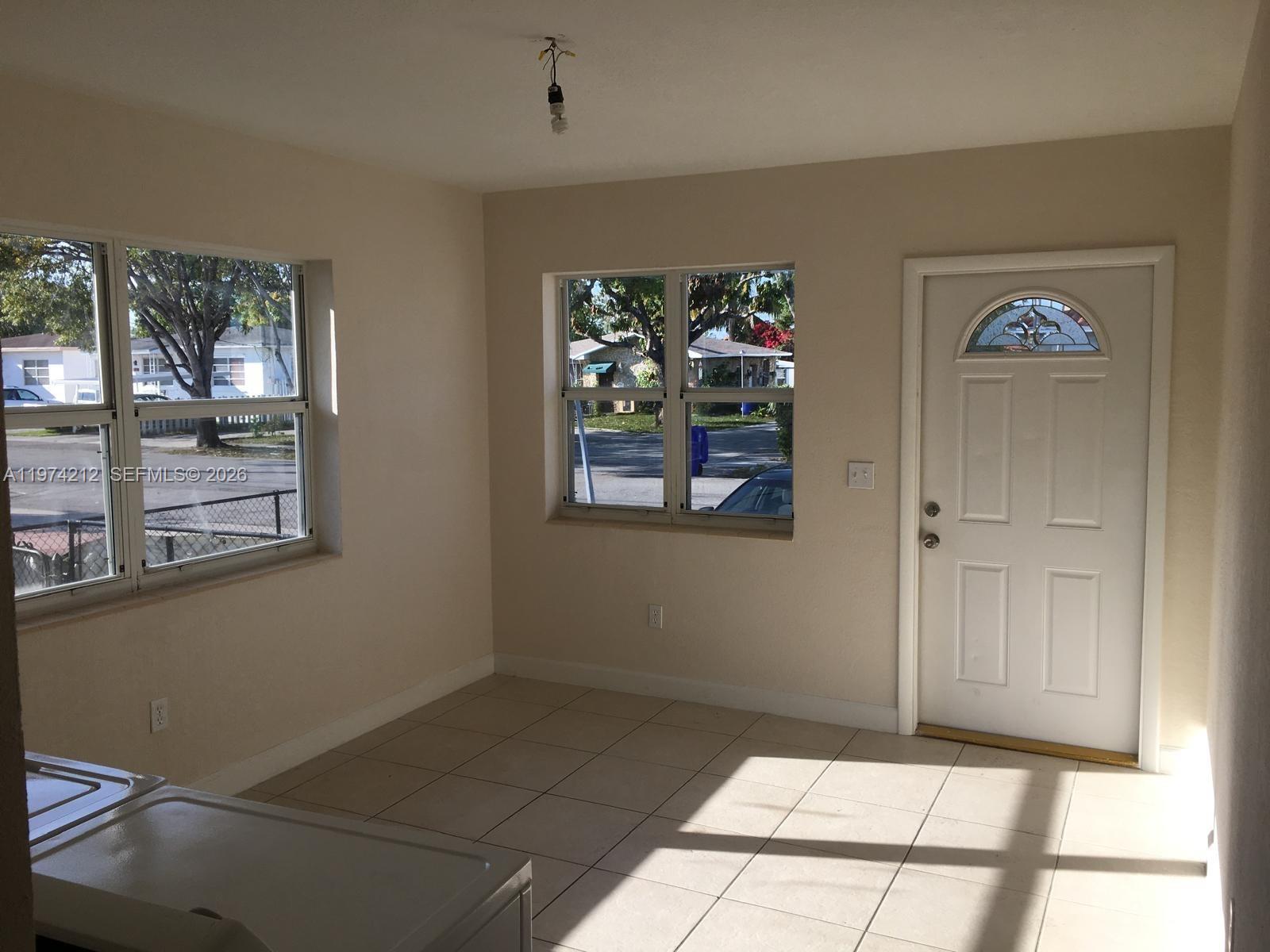   /  1296 кв.футов $ 2026-03-01 0 Фото