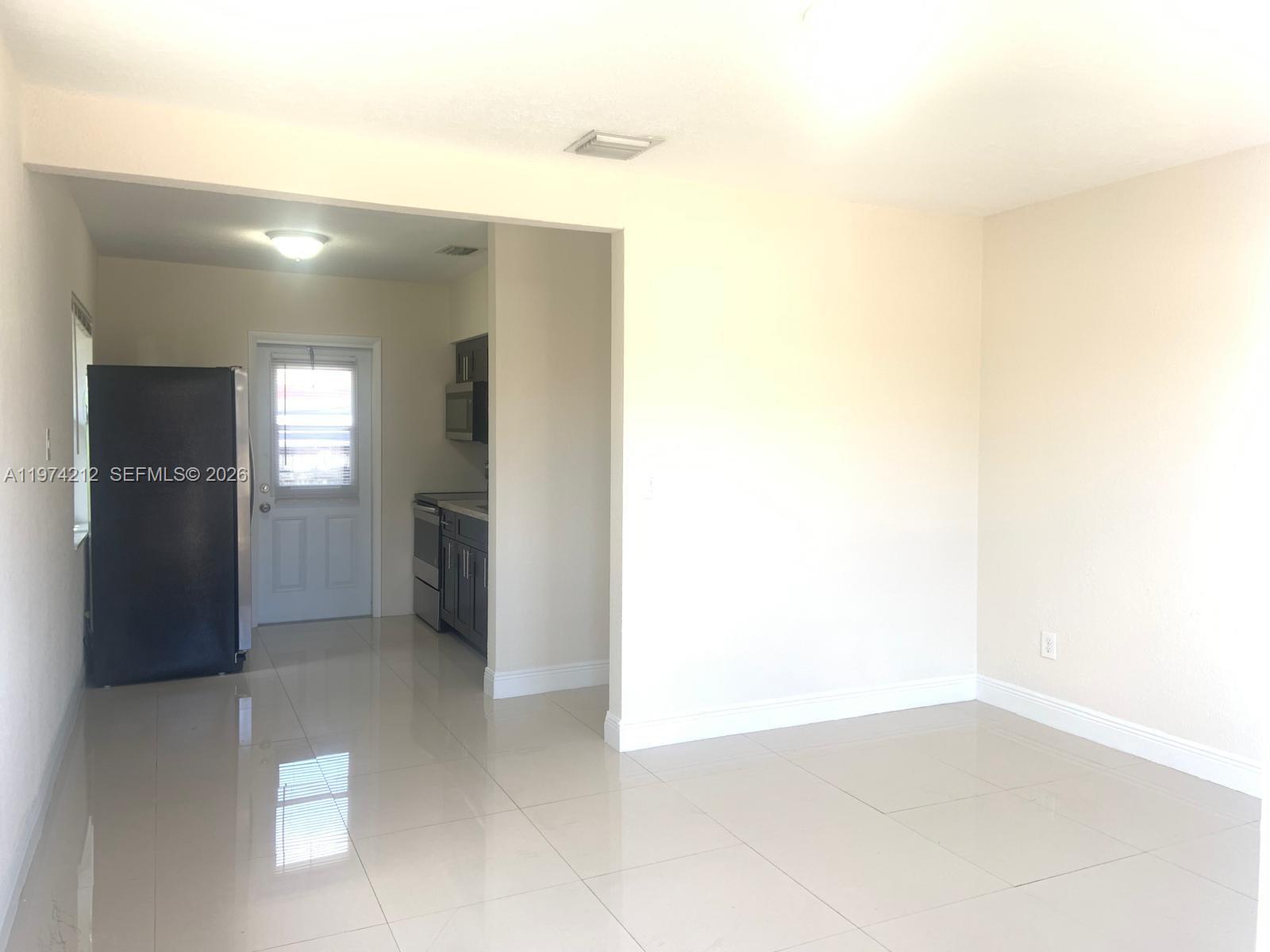   /  1296 кв.футов $ 2026-03-01 0 Фото