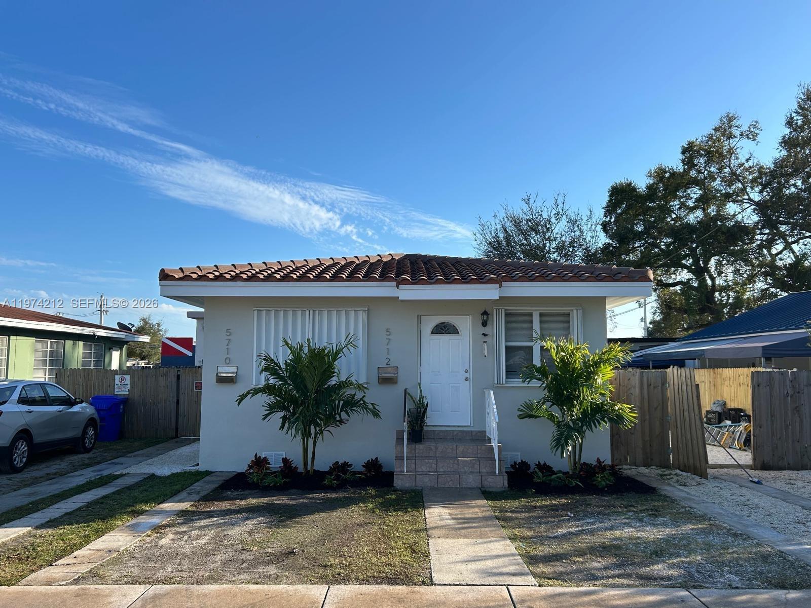   /  1296 кв.футов $ 2026-03-01 0 Фото