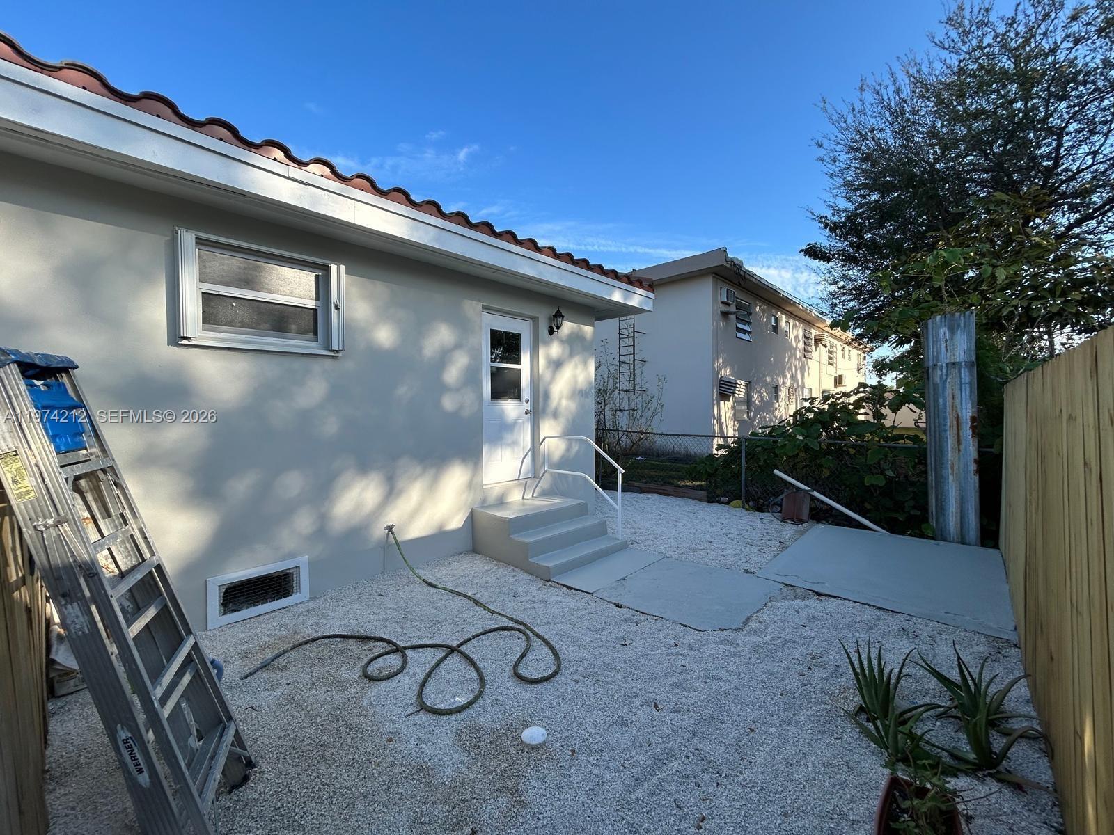   /  1296 кв.футов $ 2026-03-01 0 Фото