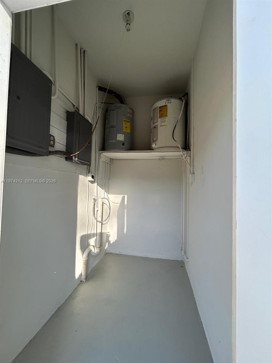   /  1296 кв.футов $ 2026-03-01 0 Фото