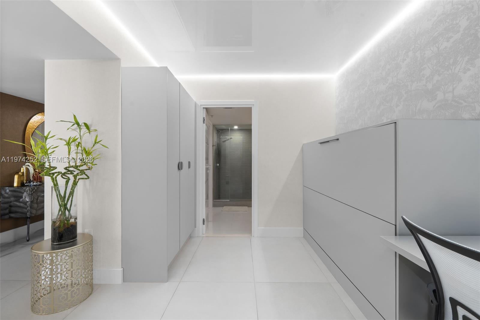 See details 4-2003 2 / 3 1524 sq. ft. $ 2026-03-01 0 Photo