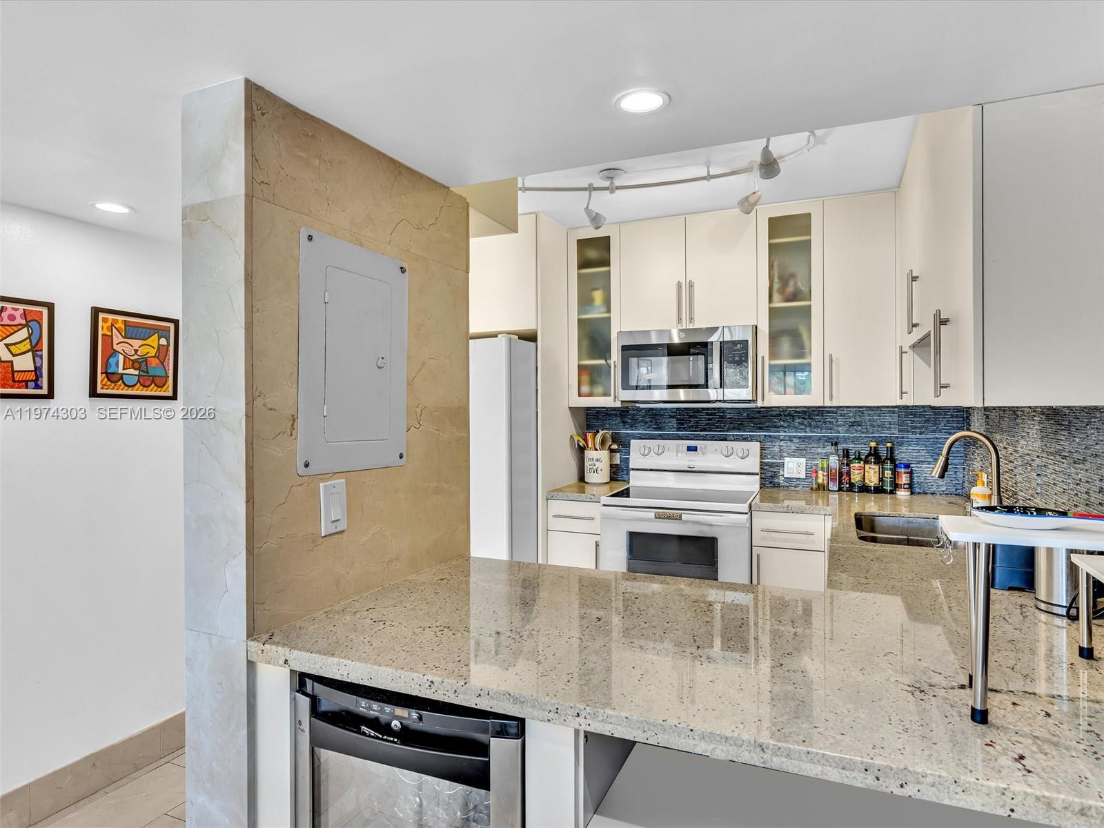 Photo of 20335 Country Club Dr  #310, Aventura, Florida, 33180 - 