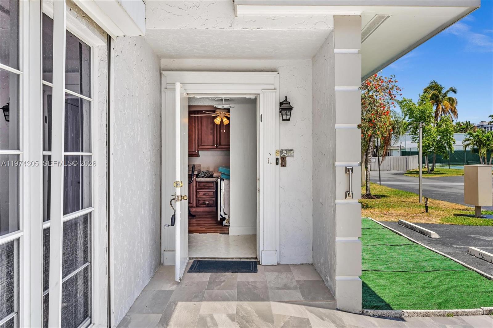 Photo of 825 26th Ave (825), Hallandale Beach, Florida, 33009 -