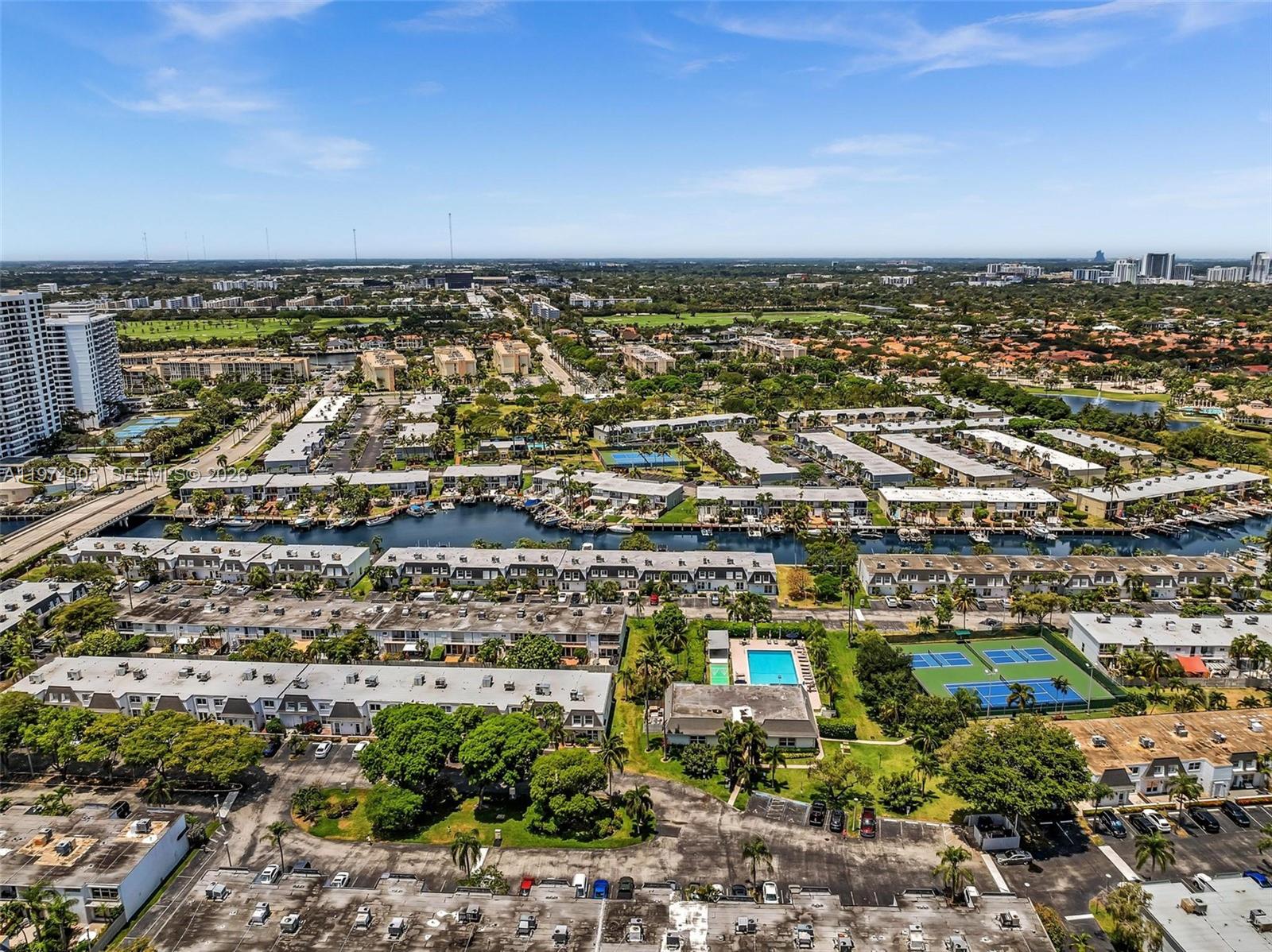 Photo of 825 26th Ave (825), Hallandale Beach, Florida, 33009 -