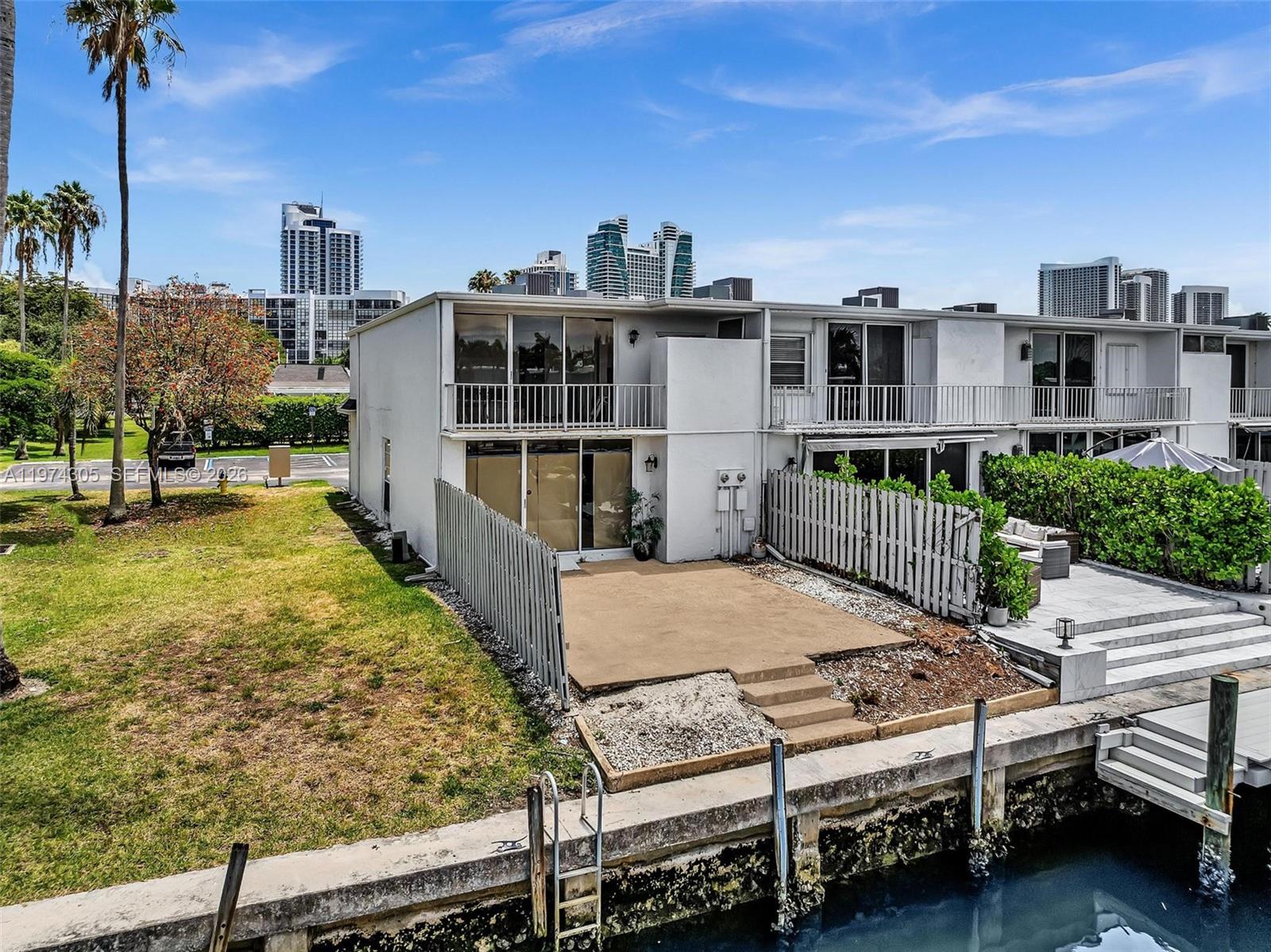 Photo of 825 26th Ave (825), Hallandale Beach, Florida, 33009 -