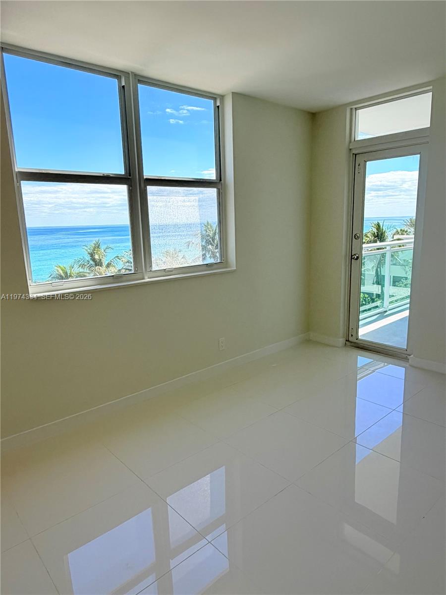 Photo of 3001 Ocean Dr  #511, Hollywood, Florida, 33019 - 