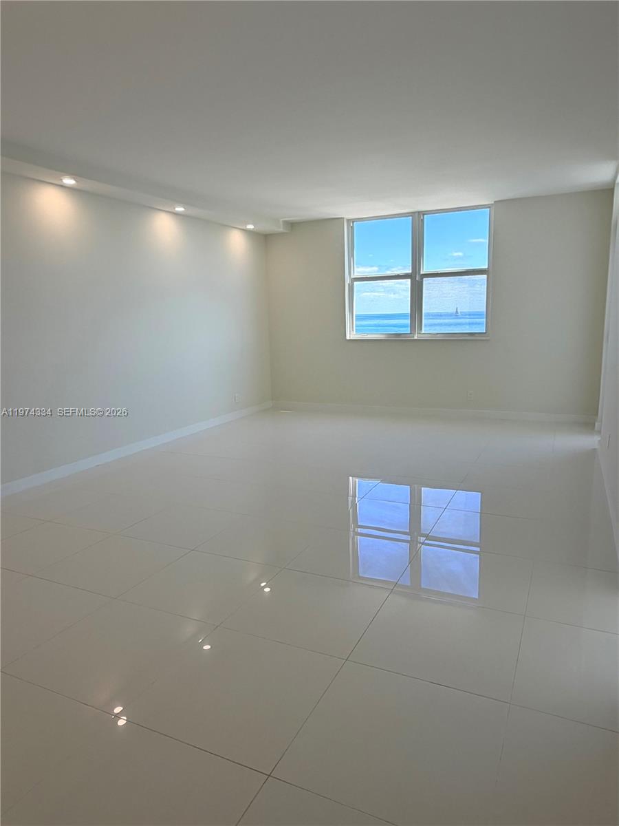 Photo of 3001 Ocean Dr  #511, Hollywood, Florida, 33019 - 