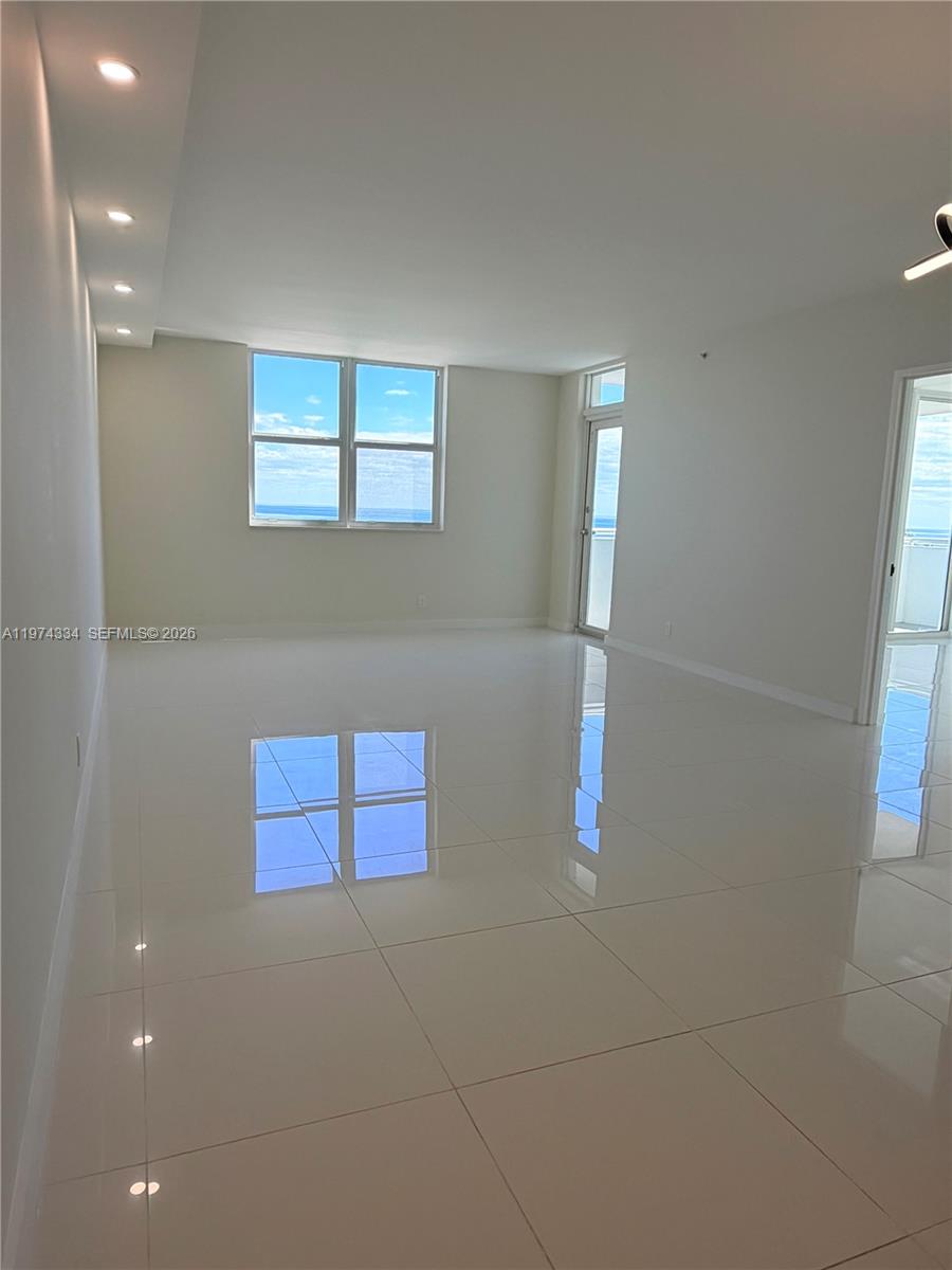 Photo of 3001 Ocean Dr  #511, Hollywood, Florida, 33019 - 