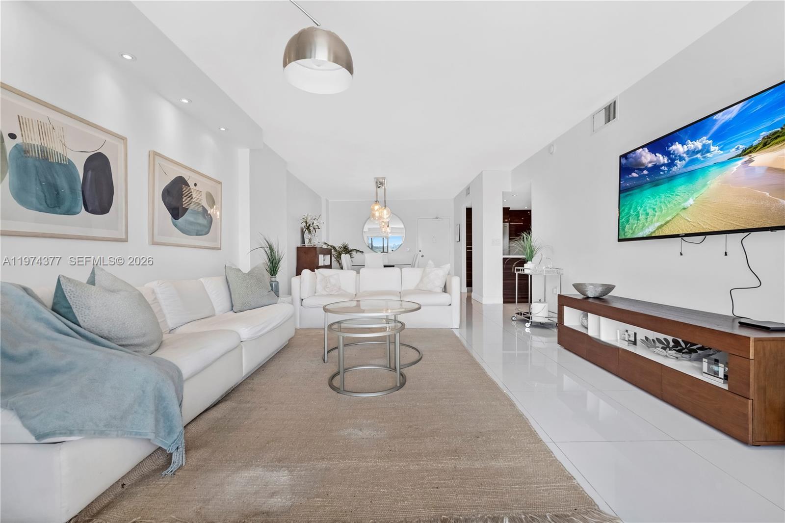 PHJ 2 / 2 1240 sq. ft. $ 2026-03-02 0 foto