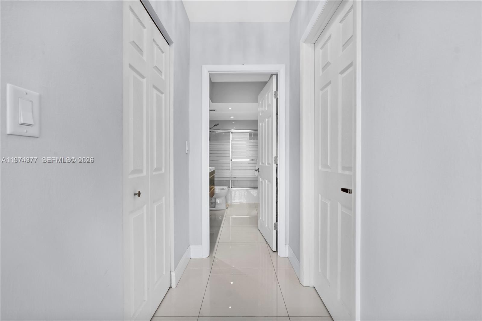 PHJ 2 / 2 1240 sq. ft. $ 2026-03-02 0 foto