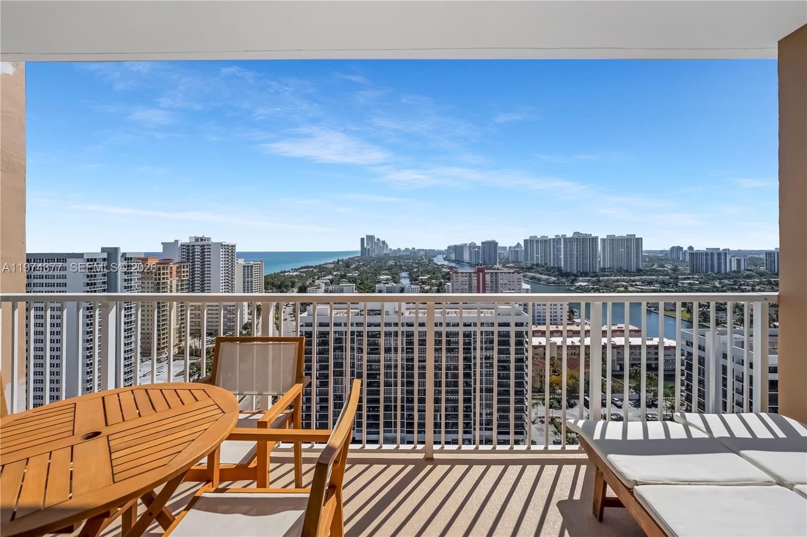 PHJ 2 / 2 1240 sq. ft. $ 2026-03-02 0 foto