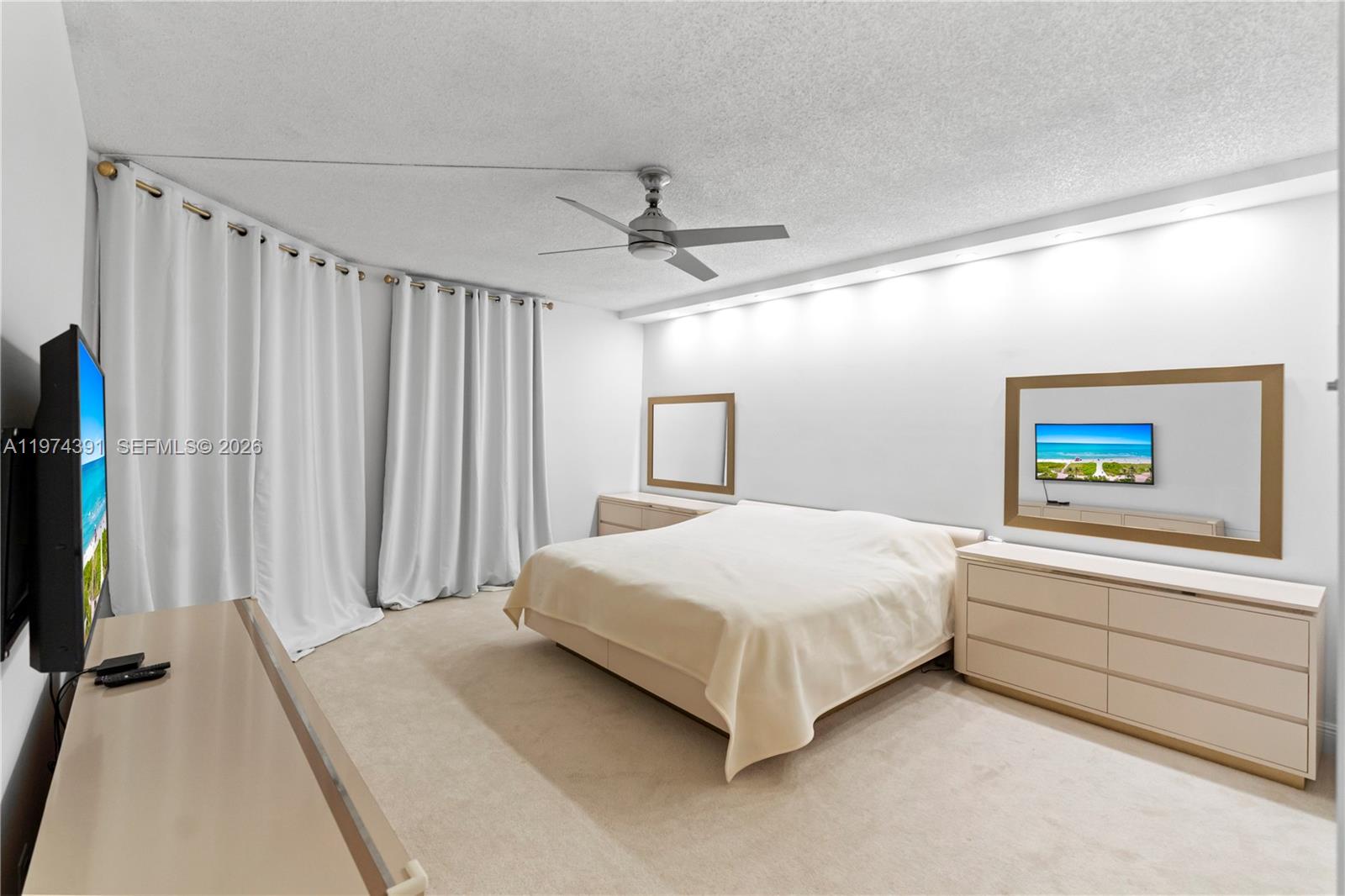 Photo of 20191 Country Club Dr  #407, Aventura, Florida, 33180 - 