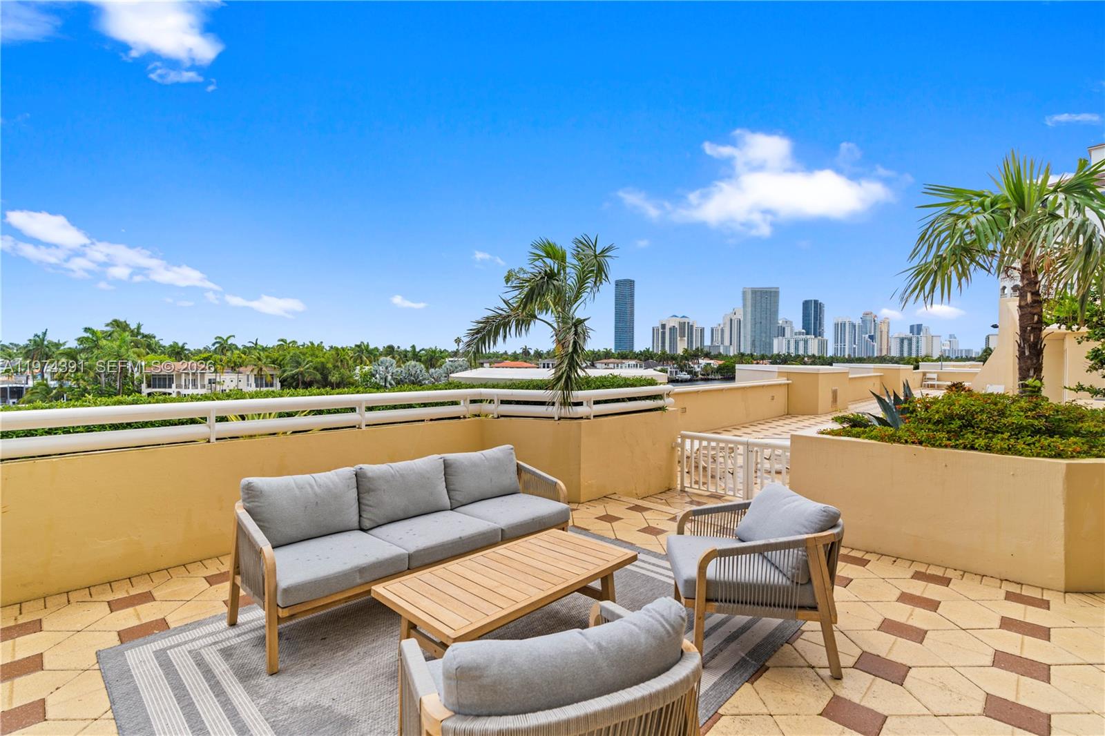 Photo of 20191 Country Club Dr  #407, Aventura, Florida, 33180 - 