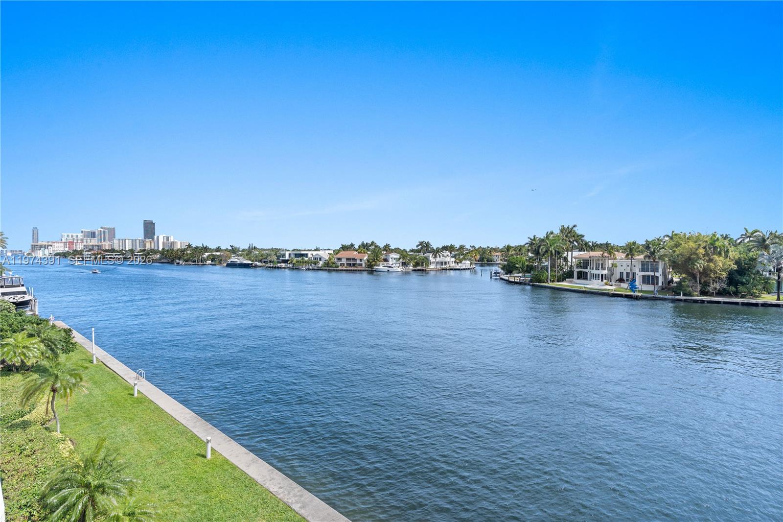 Photo of 20191 Country Club Dr  #407, Aventura, Florida, 33180 - 