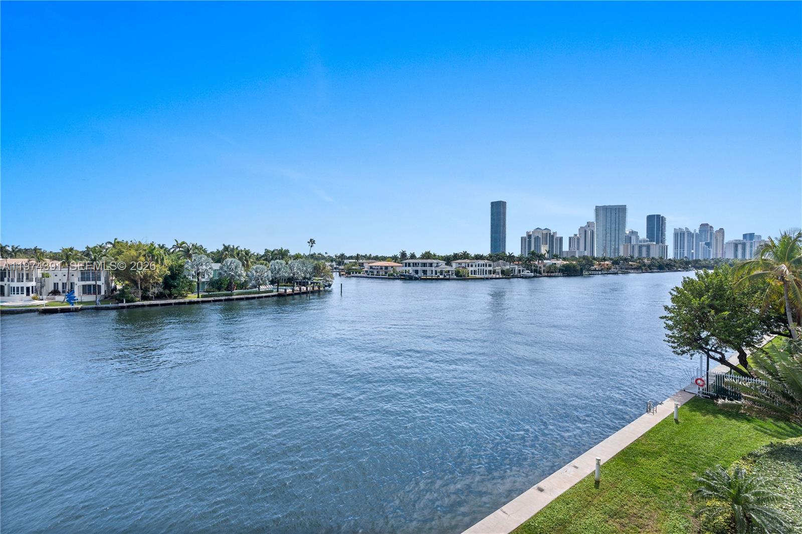 Photo of 20191 Country Club Dr  #407, Aventura, Florida, 33180 - 