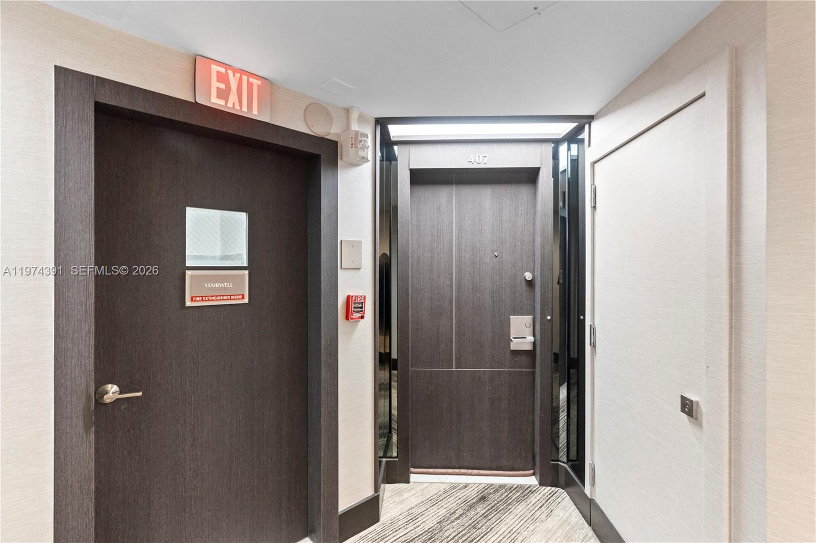 Photo of 20191 Country Club Dr  #407, Aventura, Florida, 33180 - 