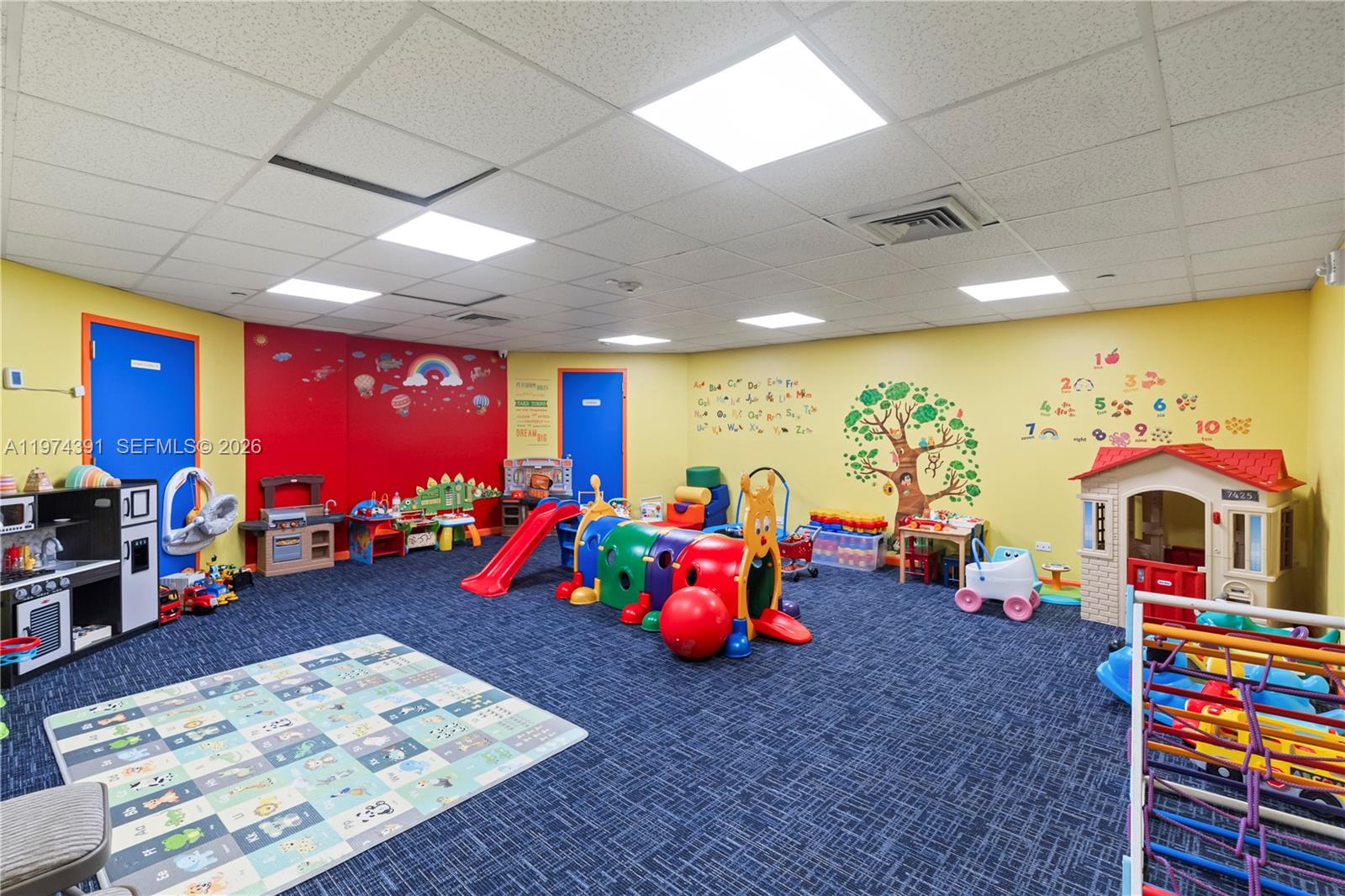 Photo of 20191 Country Club Dr  #407, Aventura, Florida, 33180 - 